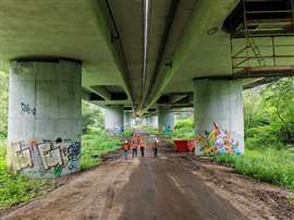 The 1960s Theodor Heuss bridge in Essen, Germany, recently underwent external post-tensioning to extend its lifespan by 15 years. An increased federal budget is expected to see more such projects (Image: Neil Gerrard)